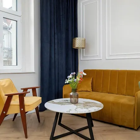 Elegant With A Work Space Close To The Center By Renters * Катовице